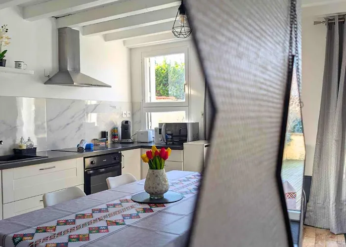 Сasa de vacaciones Le Jardin D'angély By Cozylife Jardin Niort