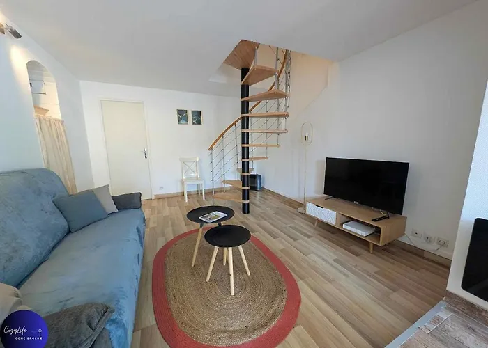 Le Jardin D'angély By Cozylife Jardin Сasa de vacaciones